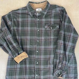 Legendary Whitetails Mens XL Buck Camp Flannel Plaid Button Down Shirt Green
